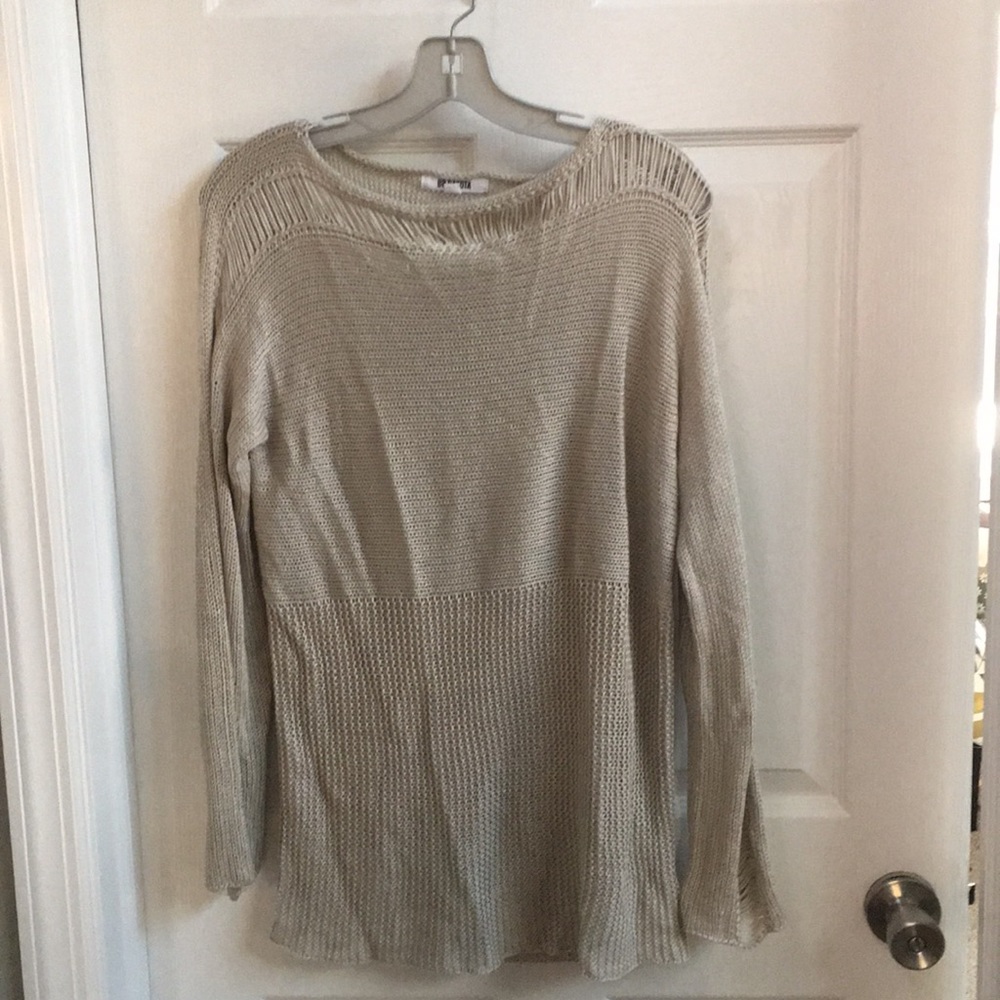 Lightweight Tan Size Medium womens Sweater
